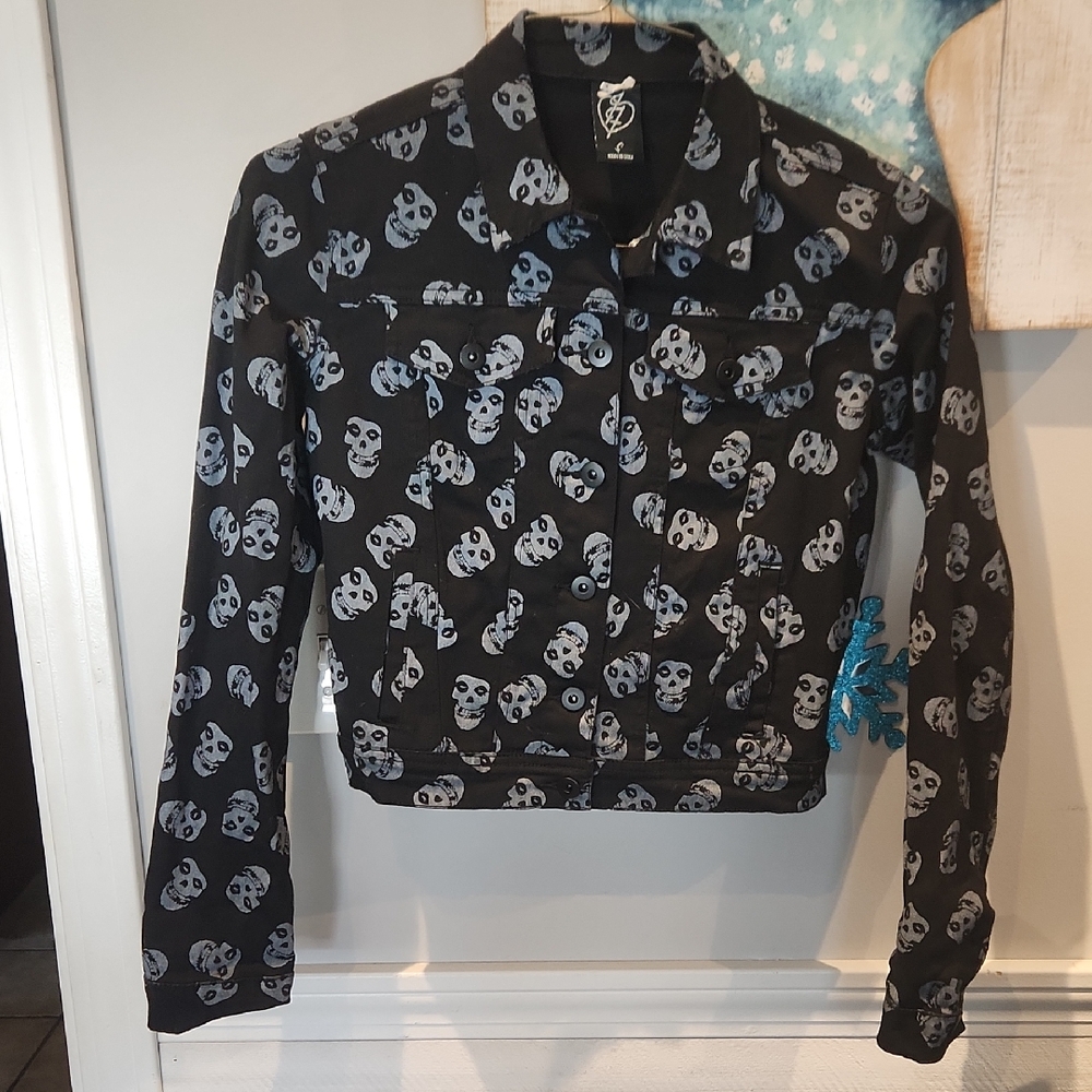 EUC Misfits Iron Fist Fiend Crimson Ghost Women's Sz S Button Down Jean Jacket
